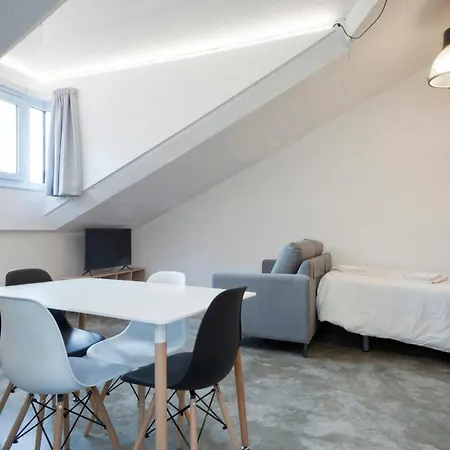 Apartamentos Turisticos As Burgas 6 By Bossh Hotels Ourense Exterior photo
