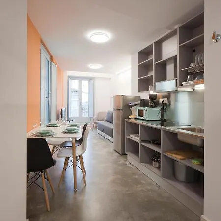Apartamentos Turisticos As Burgas 6 By Bossh Hotels Ourense Exterior photo